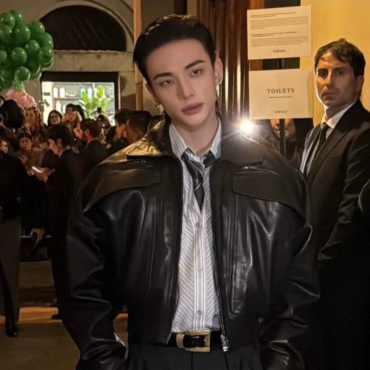 Hwang hyunjin thumbnail