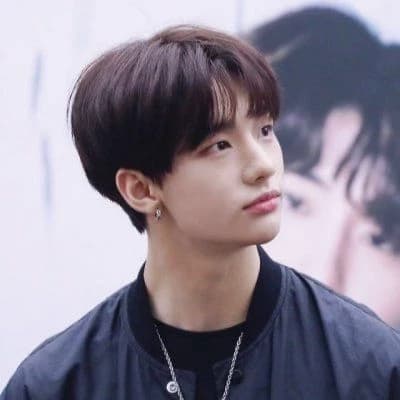 hwang hyunjin thumbnail