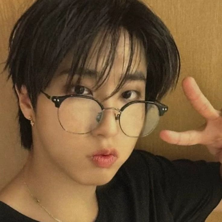 han jisung thumbnail