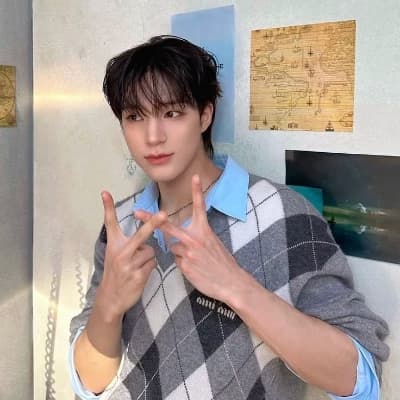 Lee Jeno thumbnail