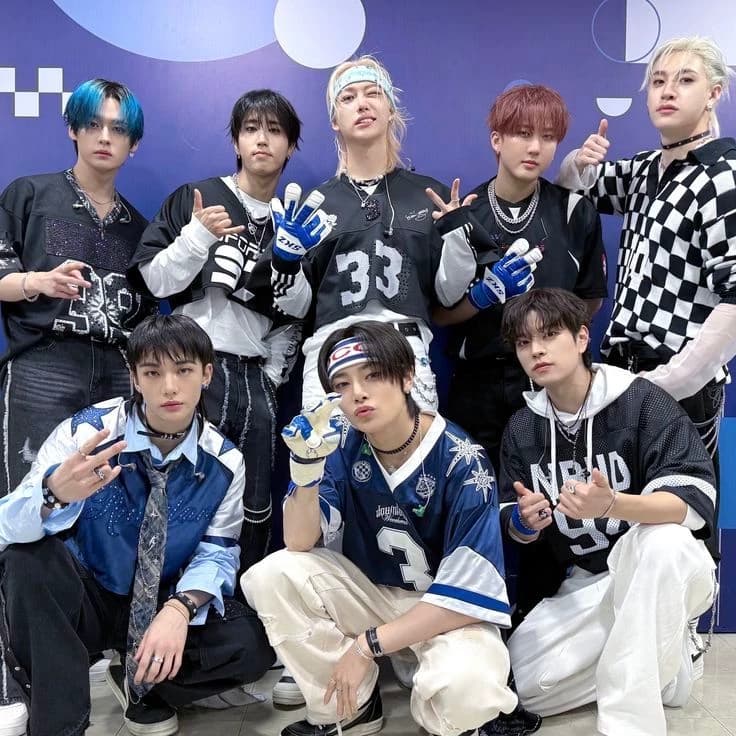 Straykids thumbnail