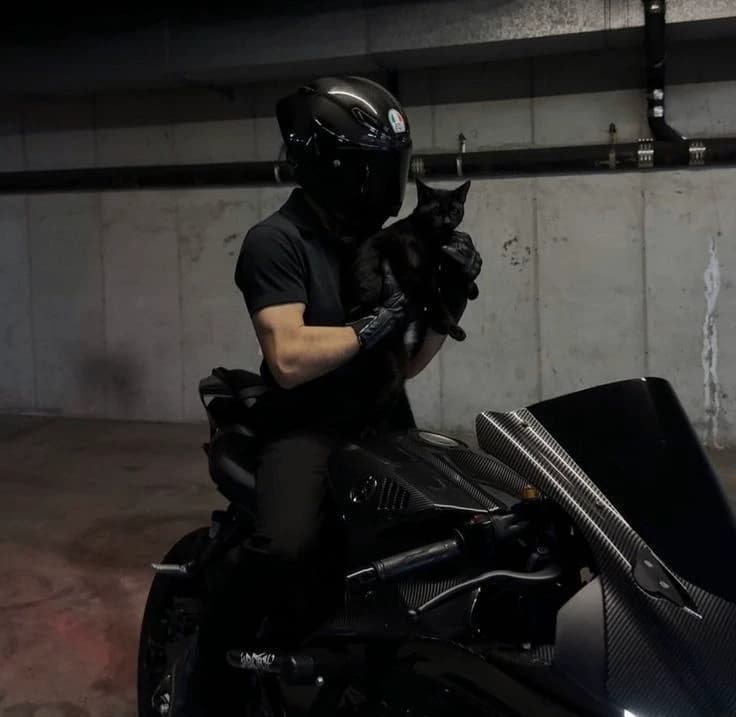 Ethan, Biker thumbnail