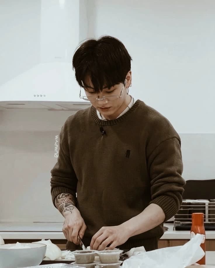 Jungkook, Chef  thumbnail