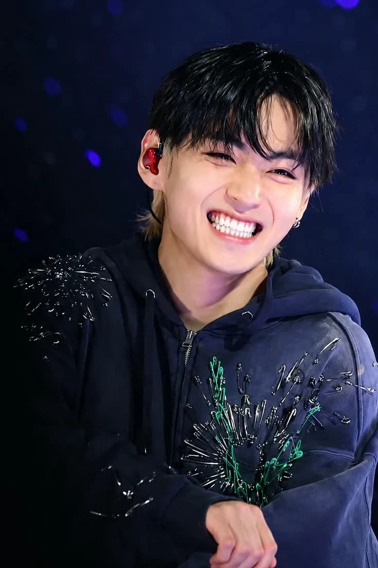 Kim Tae-hyung thumbnail