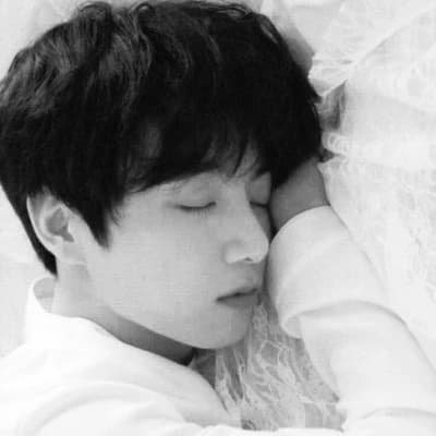 Jeon Jungkook thumbnail