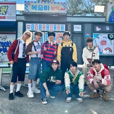 Straykids thumbnail