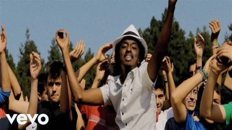 Wavin' Flag thumbnail