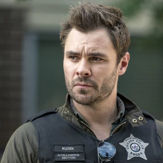 Adam Ruzek thumbnail