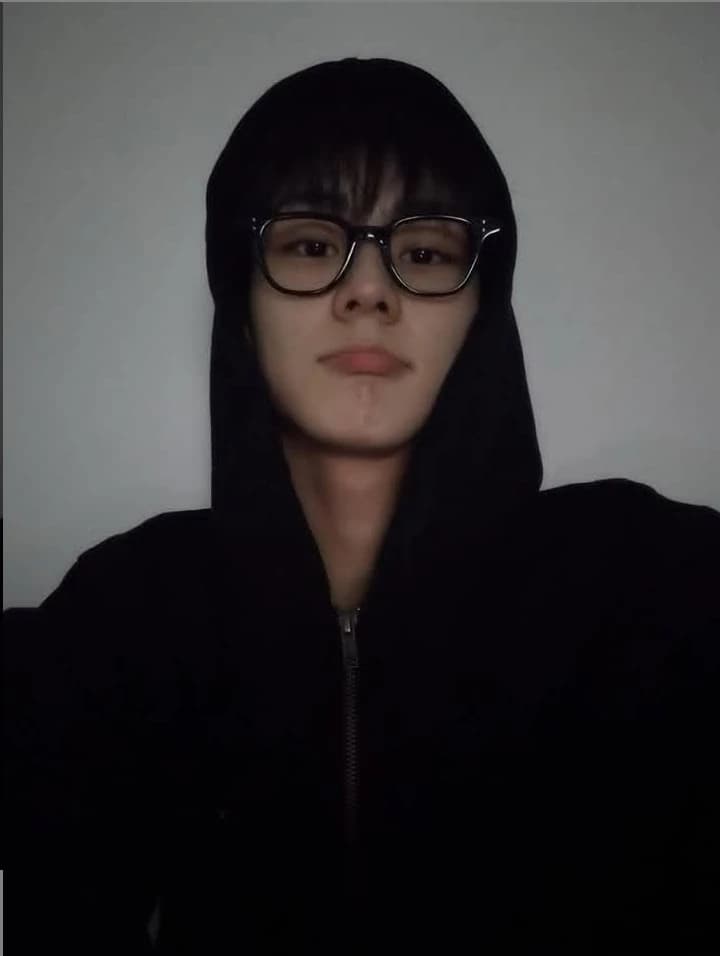 Jungwon  thumbnail
