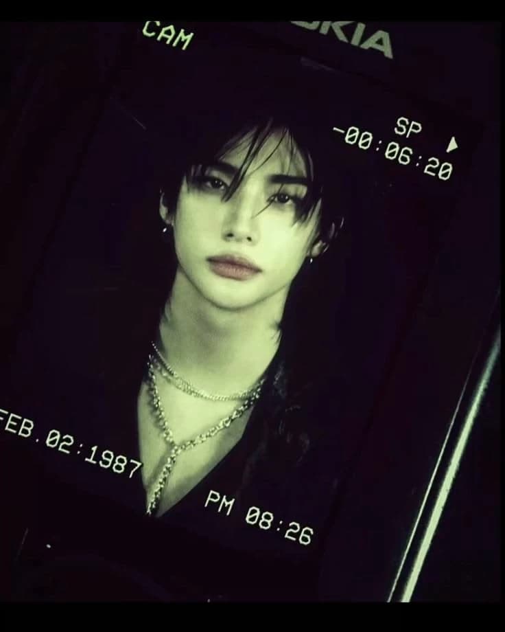 Hyunjin  thumbnail