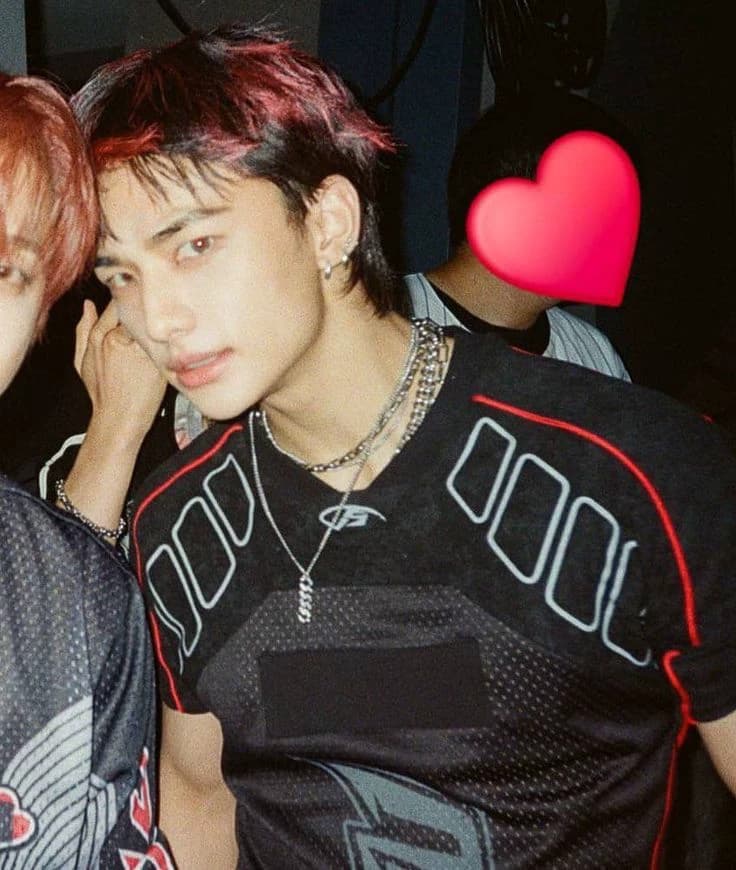Hwang Hyunjin  thumbnail