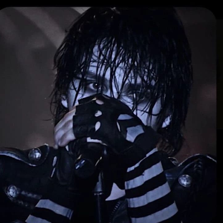 gerard way thumbnail