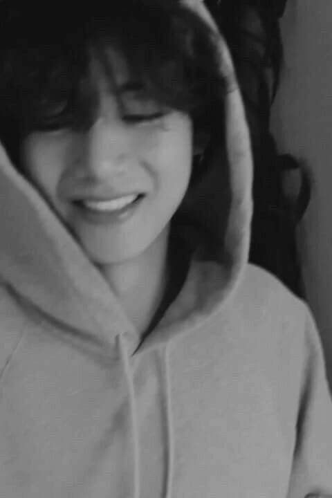 Kim taehyung thumbnail