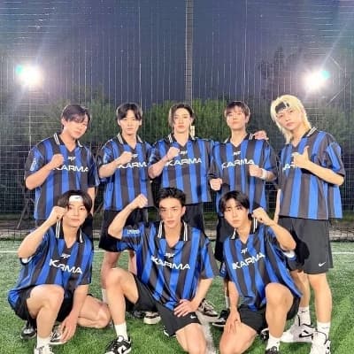Stray kids thumbnail