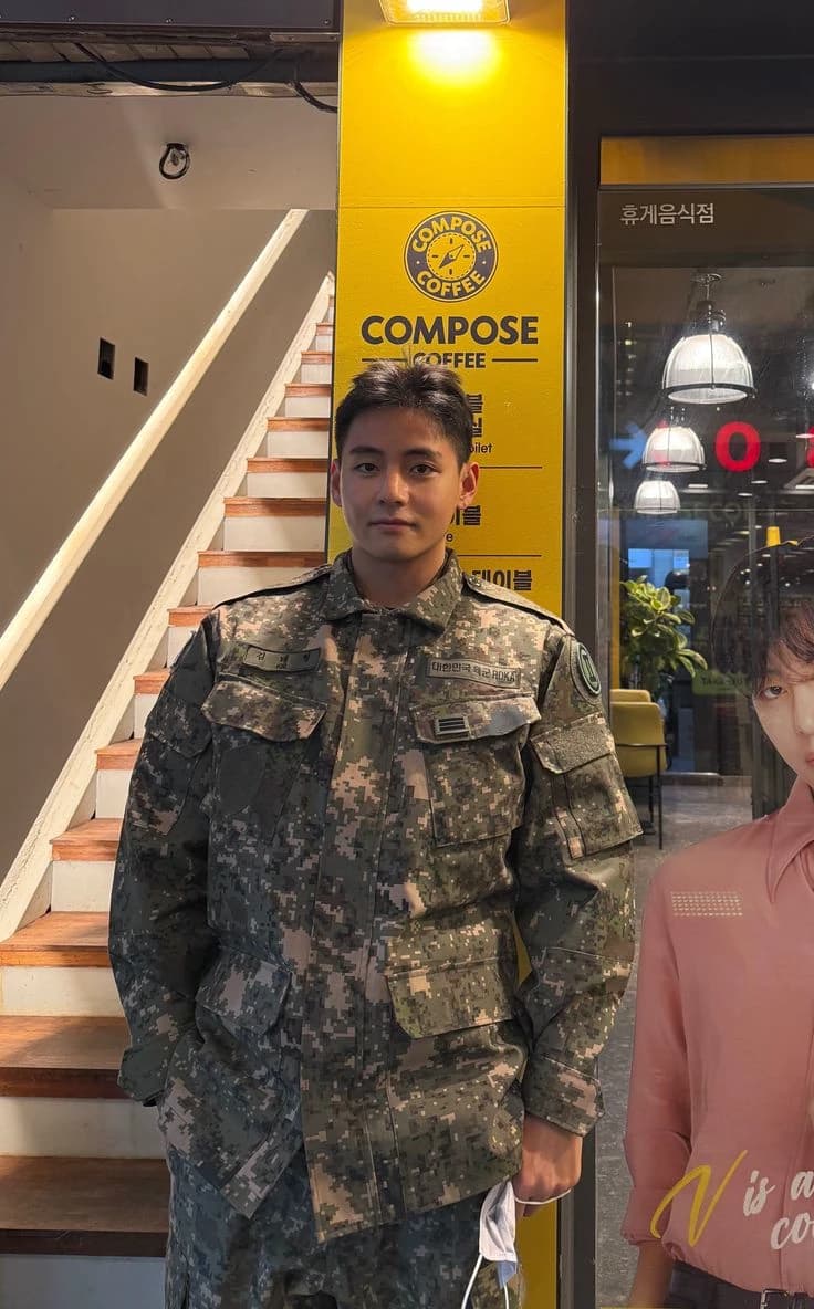 Commander Kim Taehyung thumbnail