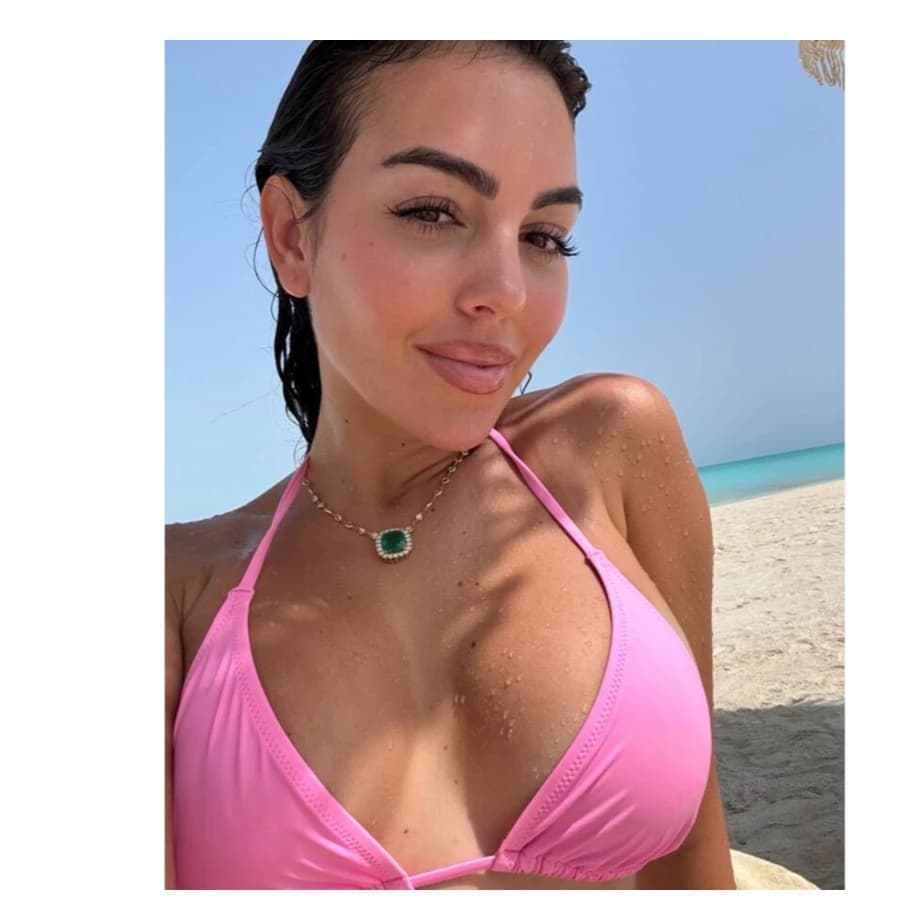Georgina Rodriguez thumbnail