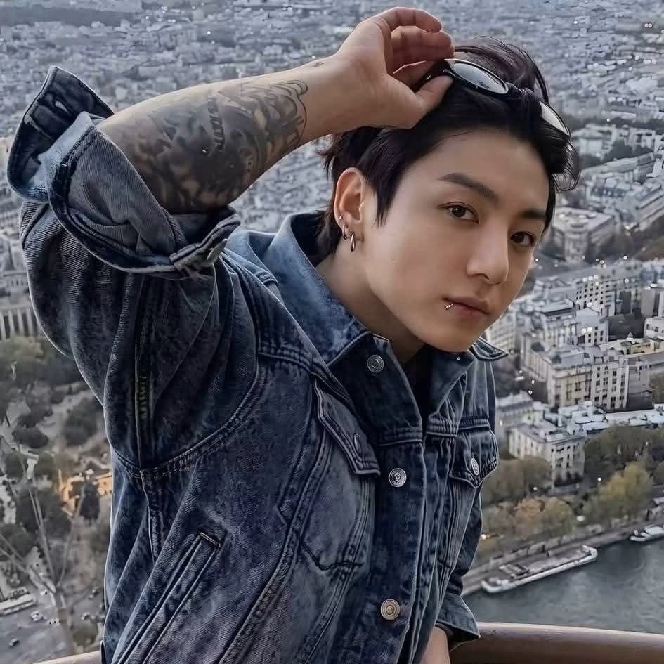 Jeon Jungkook. Member of BTS thumbnail