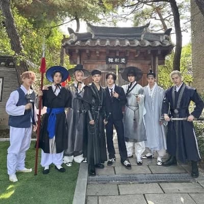 STRAYKIDS thumbnail