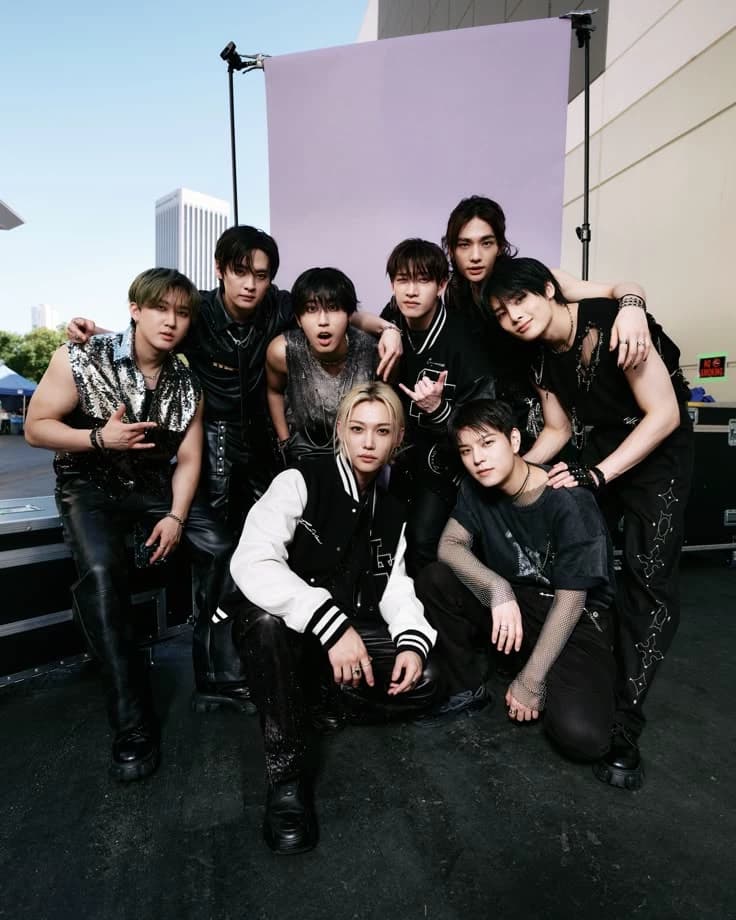 STRAYKIDS thumbnail