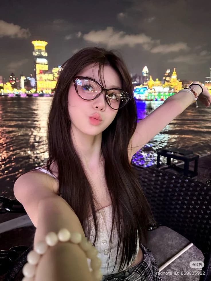 When the Bookworm thumbnail