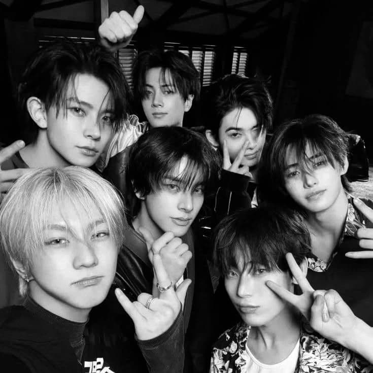 enhypen ot8 thumbnail