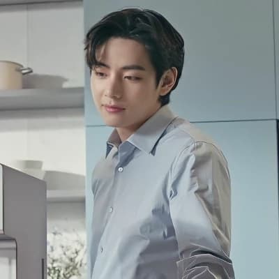 Kim Taehyung thumbnail