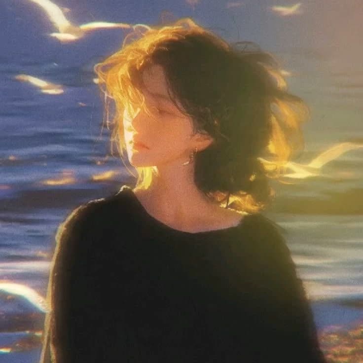 elle thumbnail