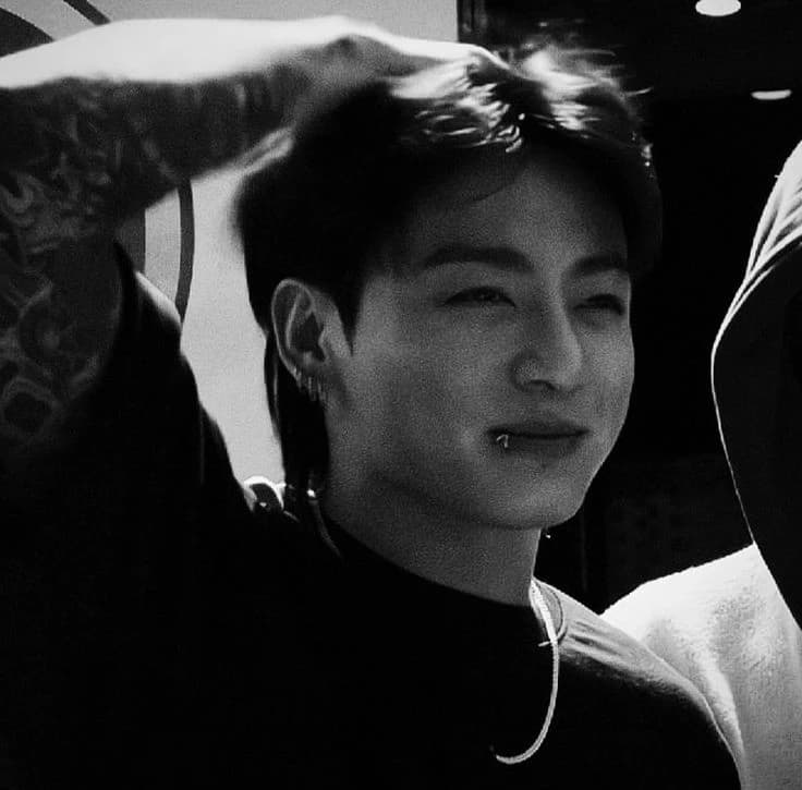Jeon Jungkook thumbnail