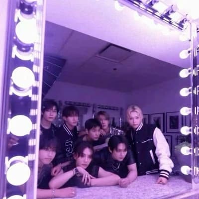 Stray kids thumbnail