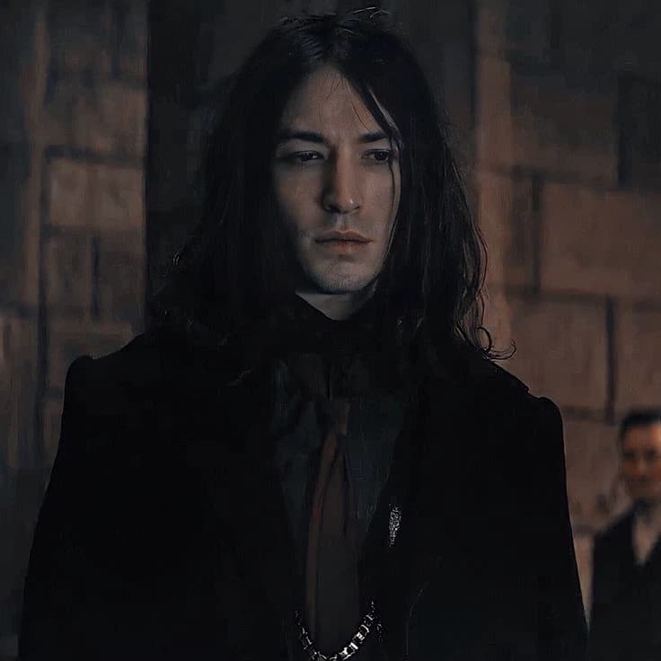 Credence Barebone (Aurelius Dumbledore) thumbnail
