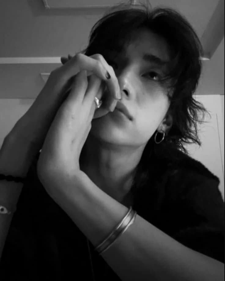 Hyunjin  thumbnail