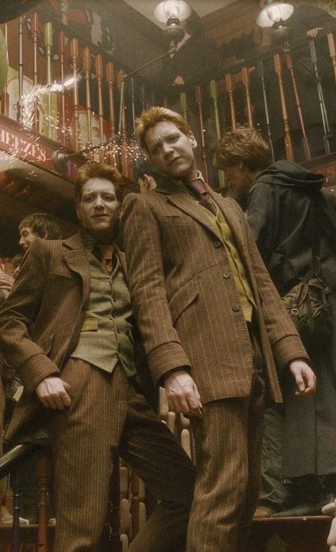 Fred and George thumbnail