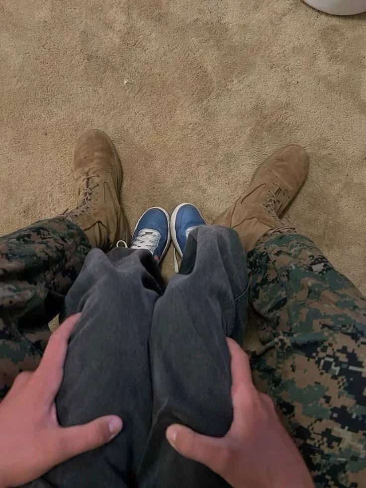 IVOR - MILITARY BOYFRIEND thumbnail