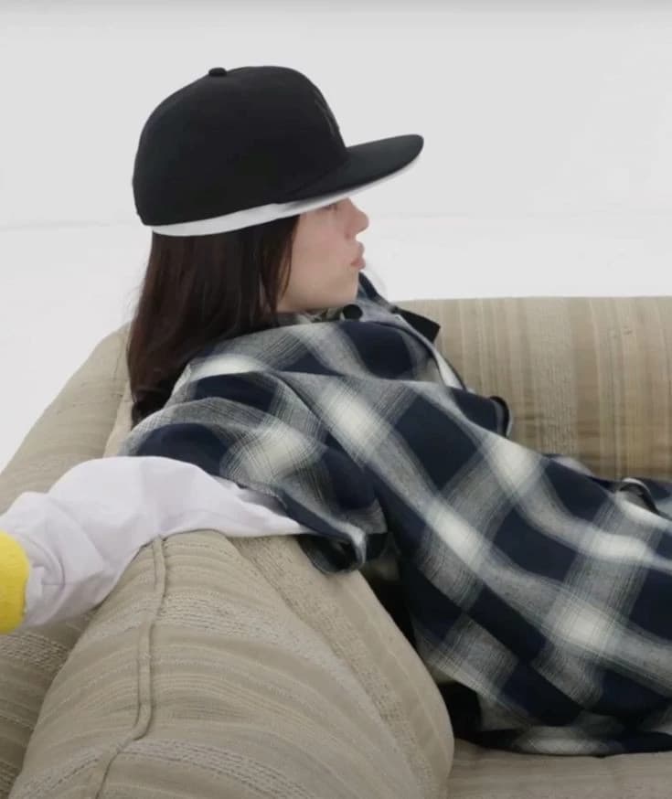Billie Eilish — (Woman love Woman) thumbnail