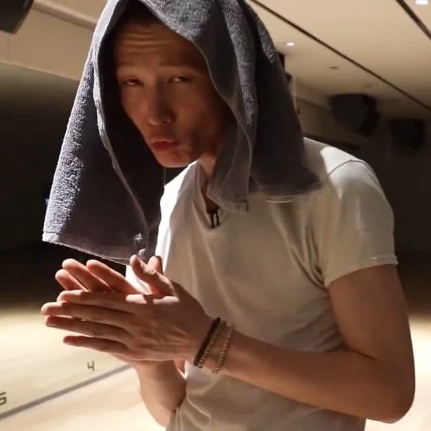 Debut thumbnail