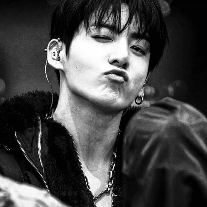 Jeon Jungkook thumbnail