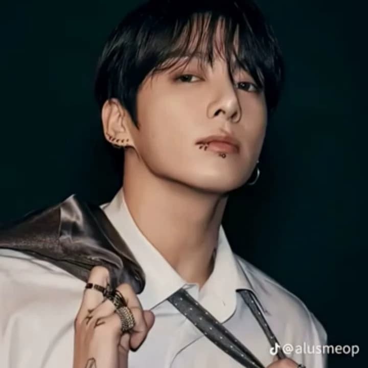 Jeon Jungkook thumbnail