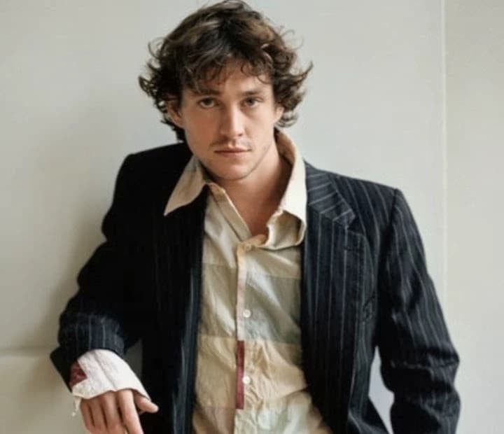 Hugh Dancy thumbnail