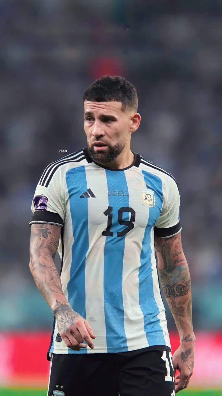 Nicholas Otamendi thumbnail