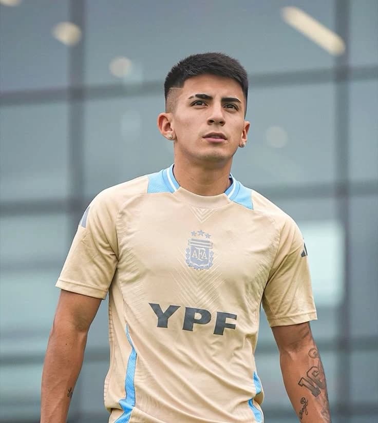 THIAGO ALMADA thumbnail