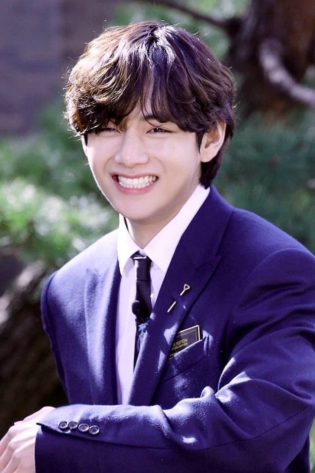 kim taehyung - friends with benefits  thumbnail