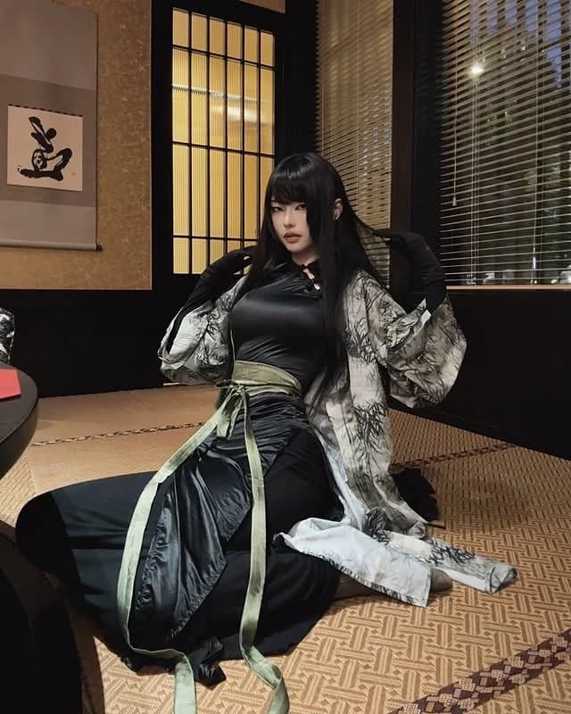 Akane Kurogane thumbnail