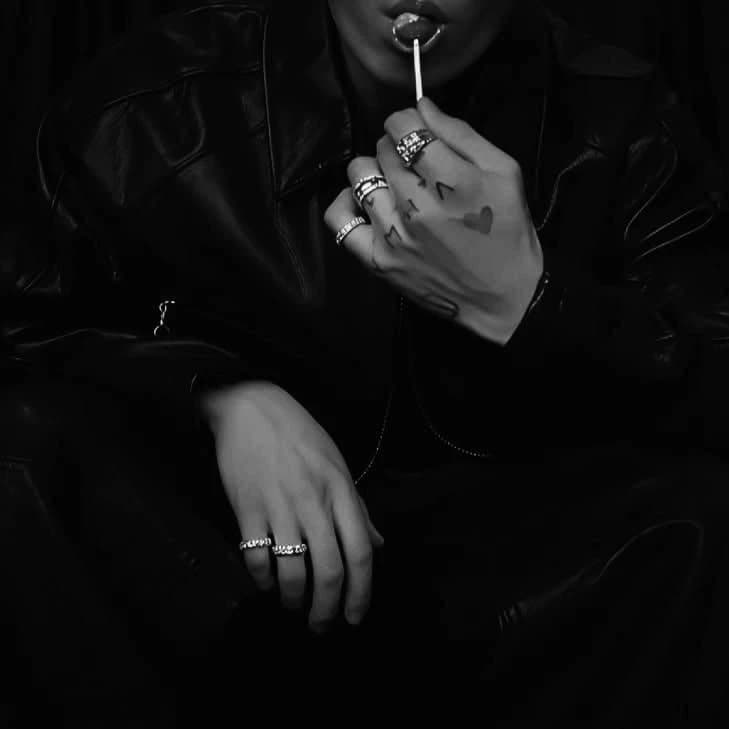 Jungkook Tattoo Artist thumbnail