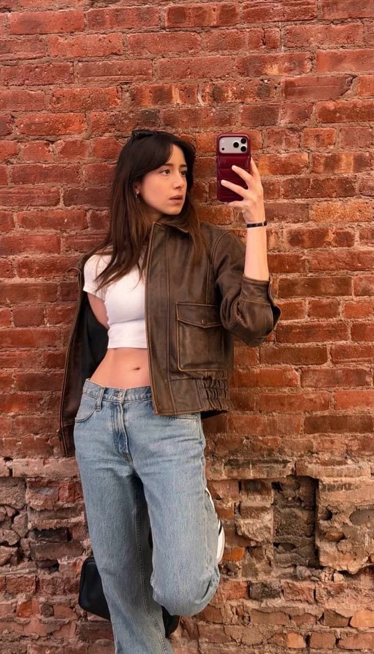 Mia plays  thumbnail