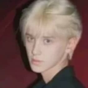 Tom Felton thumbnail