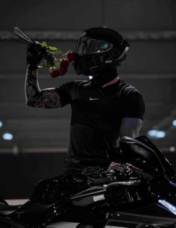 Alan (#motorcyclist#) thumbnail