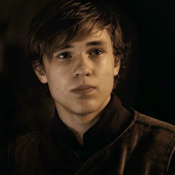 Peter Pevensie thumbnail