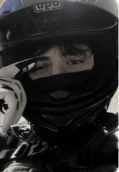Aaron  thumbnail