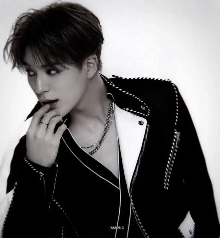 Lee Jeno thumbnail