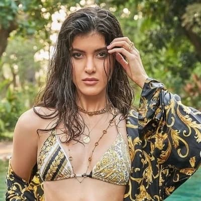 Shanaya kapoor  thumbnail
